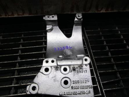Mercedes Bracket